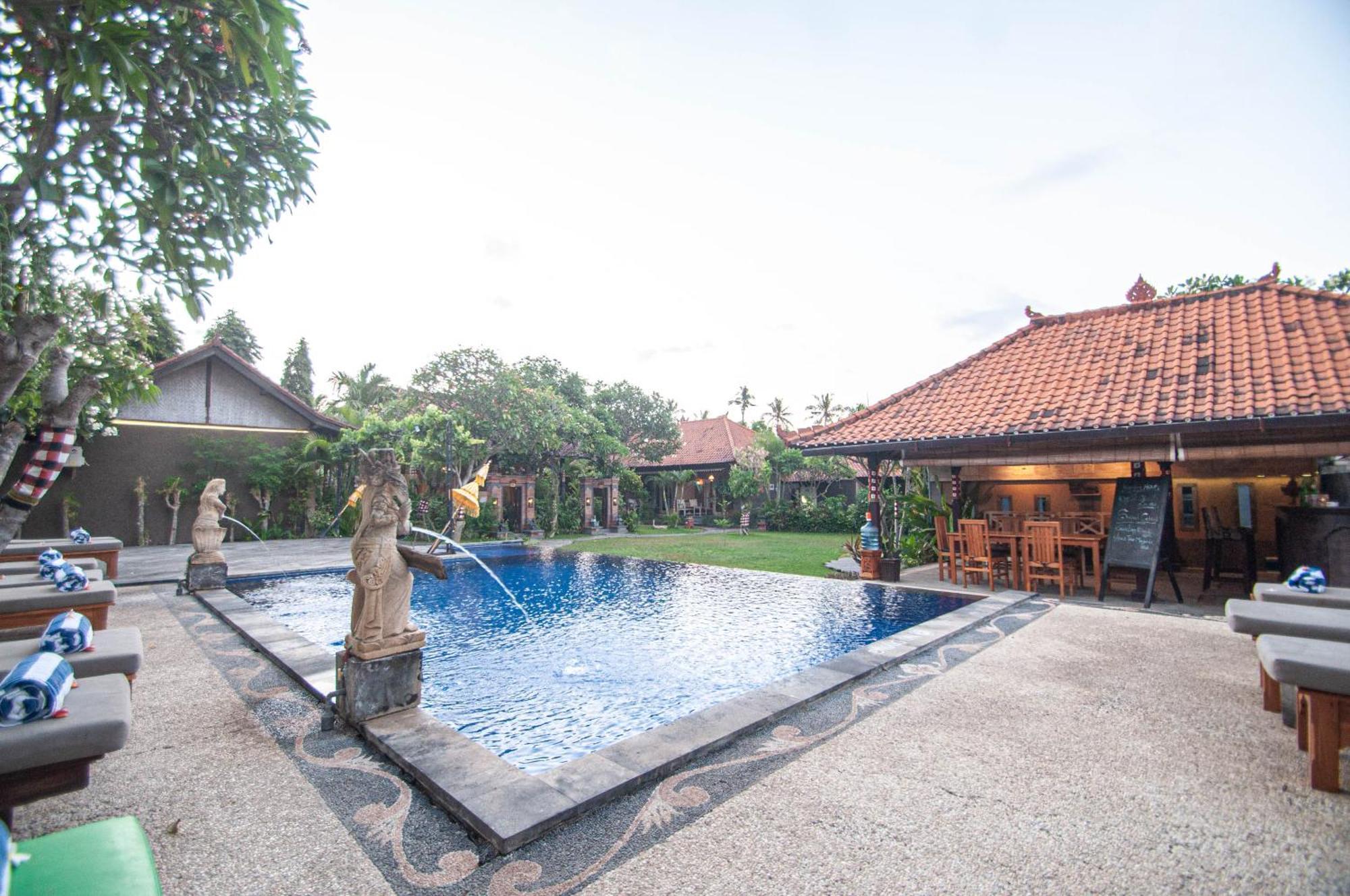 Kubuku Eco Dive Lodge And Yoga Pemuteran Exterior foto